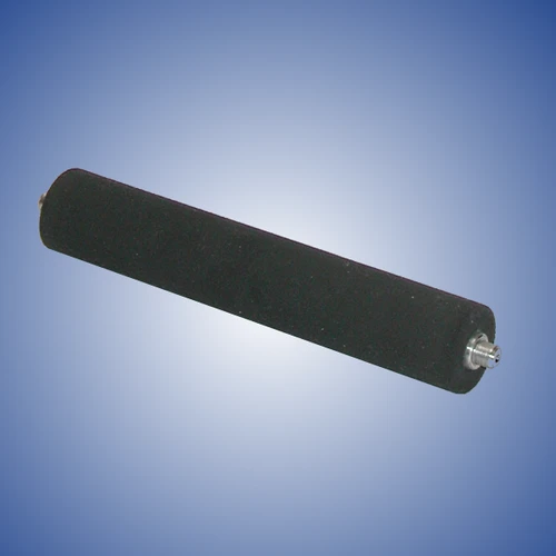 Válec s čepy pogumovaný pěnovou pryží